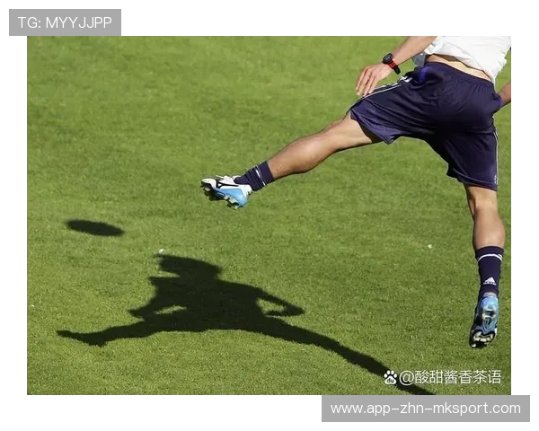 守门员在反弹球训练中提高触球反应，扑救成功率上升