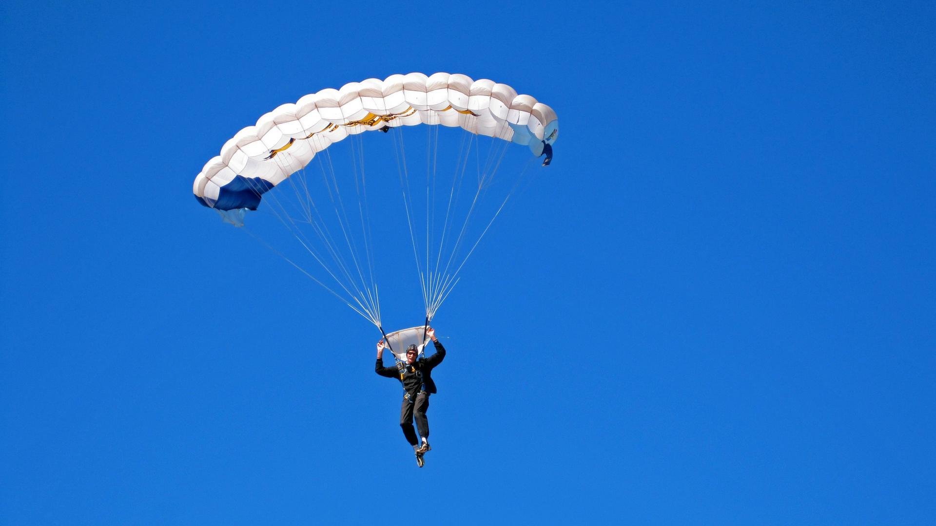 图穆亚突破力十足,袋鼠队战术核心逐渐显现